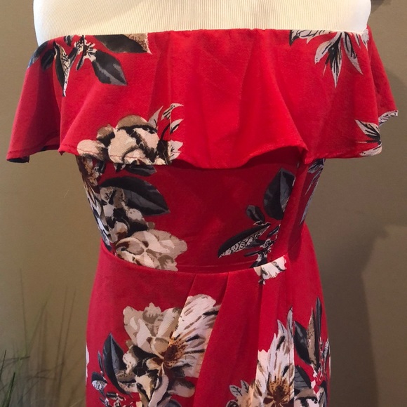 Red floral dress - Picture 2 of 8